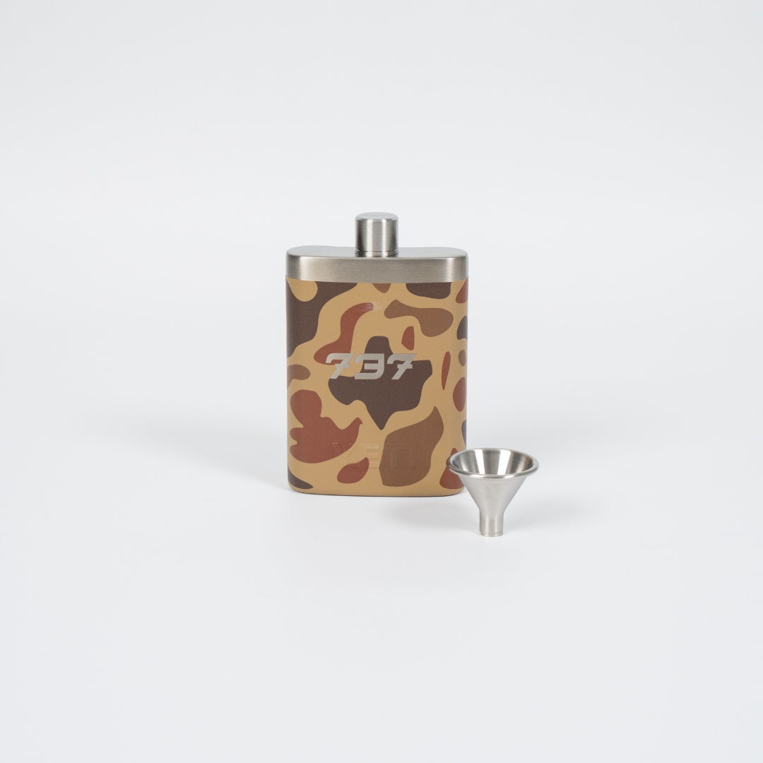 737 Wetlands Camo YETI® Flask